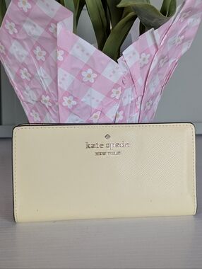 kate spade New York Pale Yellow Saffiano Continental Wallet